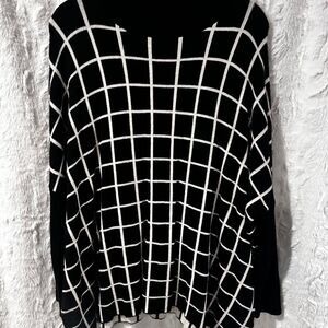 JOSEPH A. MEDIUM Black and white geometric pattern sweater